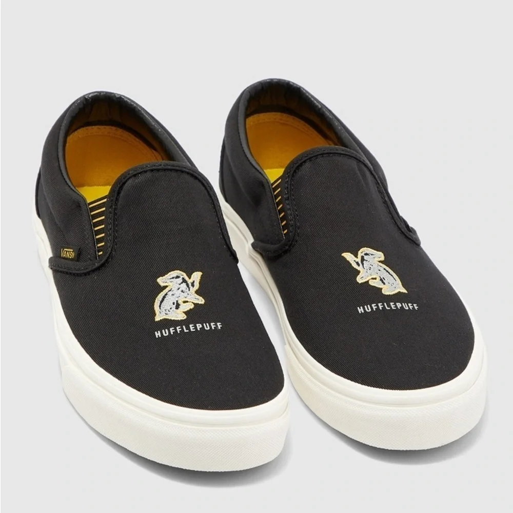 NWT Vans X Harry Potter Hufflepuff Slip-On sneakers Black Mens US 8